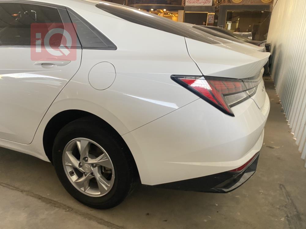 هیوندای ئەلەنترا